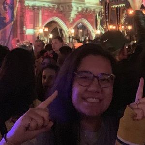 Meet your Posher, Elisa